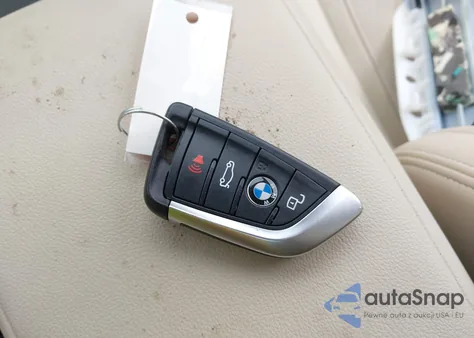 2024 BMW 3 Series 330I xDrive из США, поврежденный, VIN 3MW89FF04R8E47059